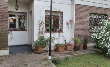 Excelente casa en venta en Bella Vista