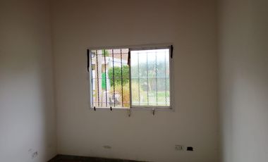 Dos casas sobre un mismo lote, en esquina