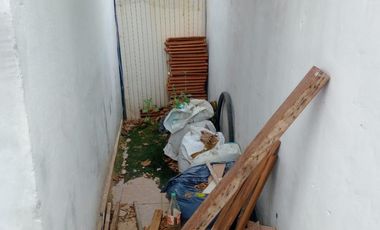 Dos casas sobre un mismo lote, en esquina