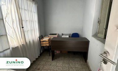 Casa de tres ambientes a la venta en San Miguel