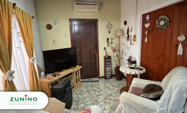 Casa de tres ambientes a la venta en San Miguel