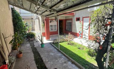 Casa Con Local En Venta Isidro Casanova Excelente Ubicación