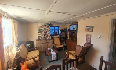 Vivienda en venta con excelente ubicación.