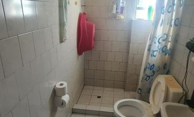 Vivienda en venta con excelente ubicación.