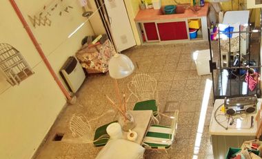 Casa 4 ambientes, quincho, parrilla, patio y terraza, en excelente estado