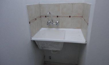VENTA DE EXCELENTE DUPLEX 3 AMBIENTES EN LUIS GUILLÓN - 4 COCHERAS