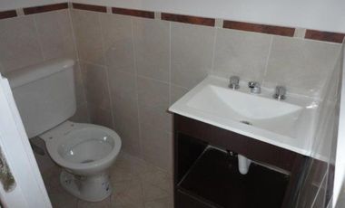 VENTA DE EXCELENTE DUPLEX 3 AMBIENTES EN LUIS GUILLÓN - 4 COCHERAS