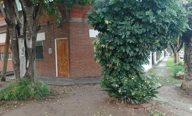 CASA DE TRES AMBIENTES.