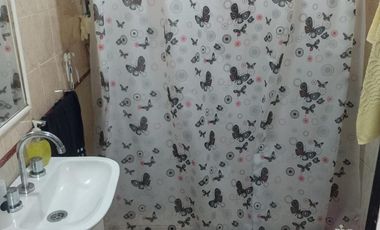 CASA DE TRES AMBIENTES.