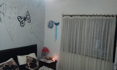 CASA DE TRES AMBIENTES.