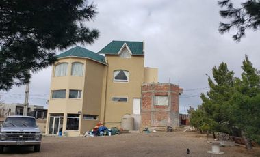 Muy linda casa en venta con vista al mar