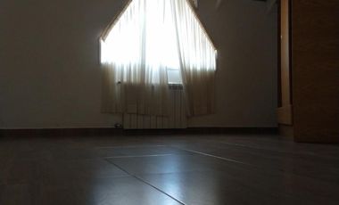 Muy linda casa en venta con vista al mar