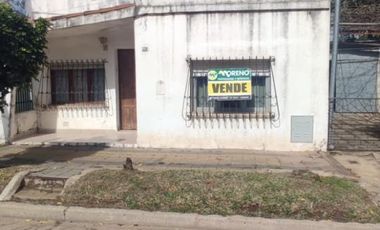 RETASADA VENTA CASA CENTRICA - SAN JOSE - E.R.