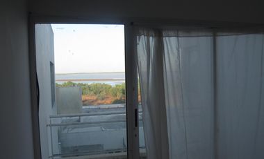 Casa de dos dormitorios con vista al rio