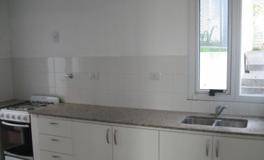 Casa de dos dormitorios con vista al rio