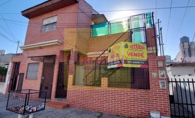 Venta de inmueble en block en San Justo. Consulte