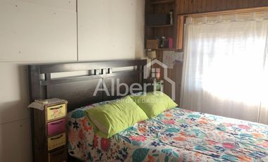 VENTA - CASA P.H. - HAEDO - 5 CUADRAS DE LA ESTACIÓN.