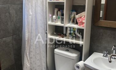 VENTA - CASA P.H. - HAEDO - 5 CUADRAS DE LA ESTACIÓN.