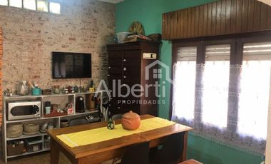 VENTA - CASA P.H. - HAEDO - 5 CUADRAS DE LA ESTACIÓN.