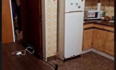 CASA EN PLANTA ALTA DE 3 AMBIENTES CON COCHERA.