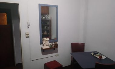 EXCELENTE PROPIEDAD DE 5 AMBIENTES