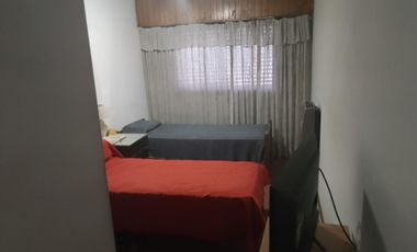 EXCELENTE PROPIEDAD DE 5 AMBIENTES