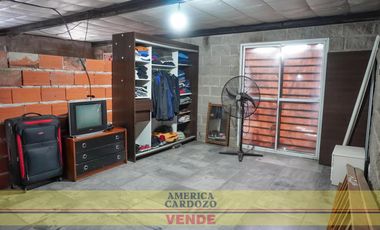 CASA QUINTA VILLA ZAPIOLA, 400M2, MORENO