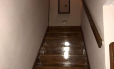 VENTA - TAPIALES - EXCELENTE DUPLEX 4 AMBIENTES CON GARAJE  AL FRENTE