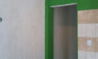 Departamento en ALQUILER con un dormitorio en Monte Grande, sin chicos ni mascotas.-