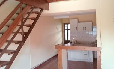 DUPLEX DE 2 AMB. Y MEDIO AMBIENTES CON COCHERA EN CASTELAR