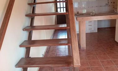 DUPLEX DE 2 AMB. Y MEDIO AMBIENTES CON COCHERA EN CASTELAR