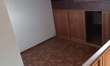 DUPLEX DE 2 AMB. Y MEDIO AMBIENTES CON COCHERA EN CASTELAR