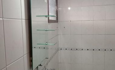 DUPLEX DE 2 AMB. Y MEDIO AMBIENTES CON COCHERA EN CASTELAR
