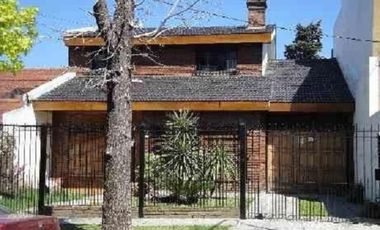 Chalet 5 ambientes EN ALQUILER, Besares 500, Ituzaingó