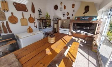Chalet 5 ambientes EN ALQUILER, Besares 500, Ituzaingó