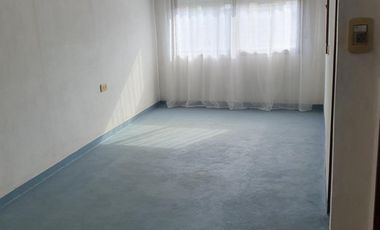 Casa al frente , 3 amb c/coch. El Palomar