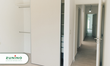 Hermosa casa de cinco ambientes en Pilar a la venta