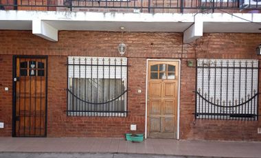 DEPARTAMENTO 2 AMBIENTES PLANTA BAJA CON PATIO , VILLA LUZURIAGA