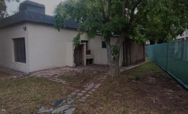 VENDO CASA 4 AMB CON LOSA GRAN PARQUE A METROS DE LA COSTA