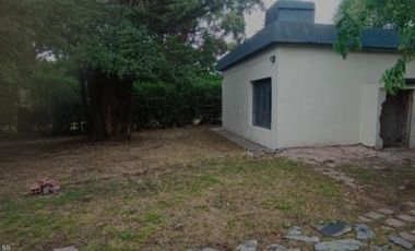VENDO CASA 4 AMB CON LOSA GRAN PARQUE A METROS DE LA COSTA