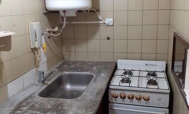 ** APTO CREDITO ** Departamento de 1 Amb ** A Mts de la Estacion **