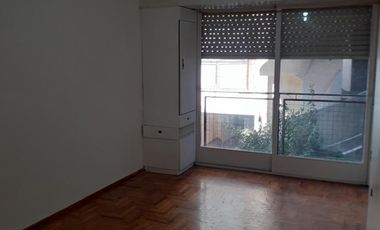 ** APTO CREDITO ** Departamento de 1 Amb ** A Mts de la Estacion **