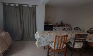 VENDO CHALET 4 AMBIENTES EN BARRIO SAN CARLOS