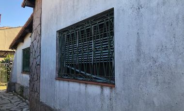 VENTA DE CASA TIPO CHALET DE TRES AMB ZONA J L SUAREZ