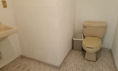 Planta baja para Oficinas y/o Consultorios en Renta en Colonia Artesanos