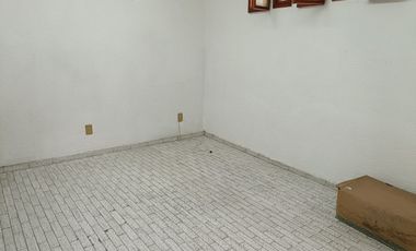 Planta baja para Oficinas y/o Consultorios en Renta en Colonia Artesanos