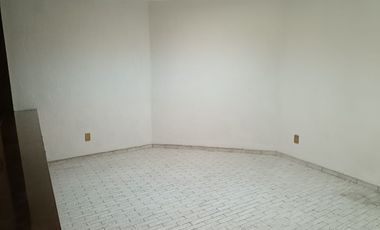 Planta baja para Oficinas y/o Consultorios en Renta en Colonia Artesanos