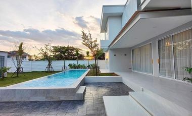 6 Bedroom Villa for sale in San Na Meng, Chiang Mai