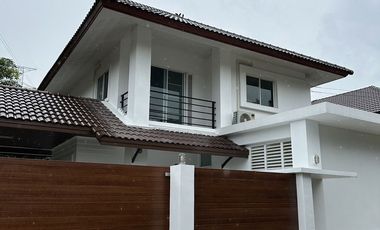 4 Bedroom house for SALE at Moo Baan Sintana