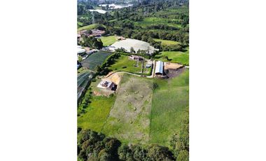 SE VENDE LOTE EN LA CEJA SE PUEDE SUBDIVIDIR
